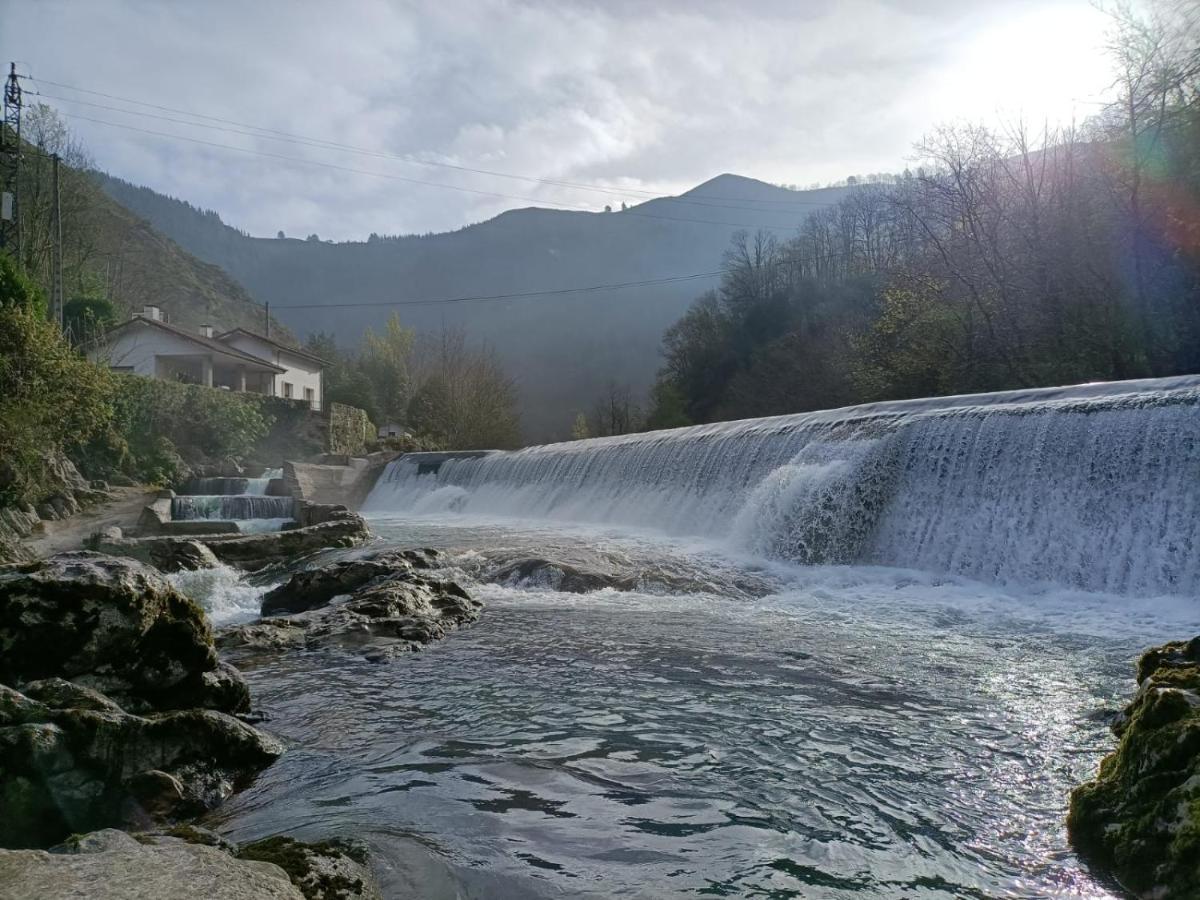 La Salmonera Cangas De Onis Caño Exteriér fotografie